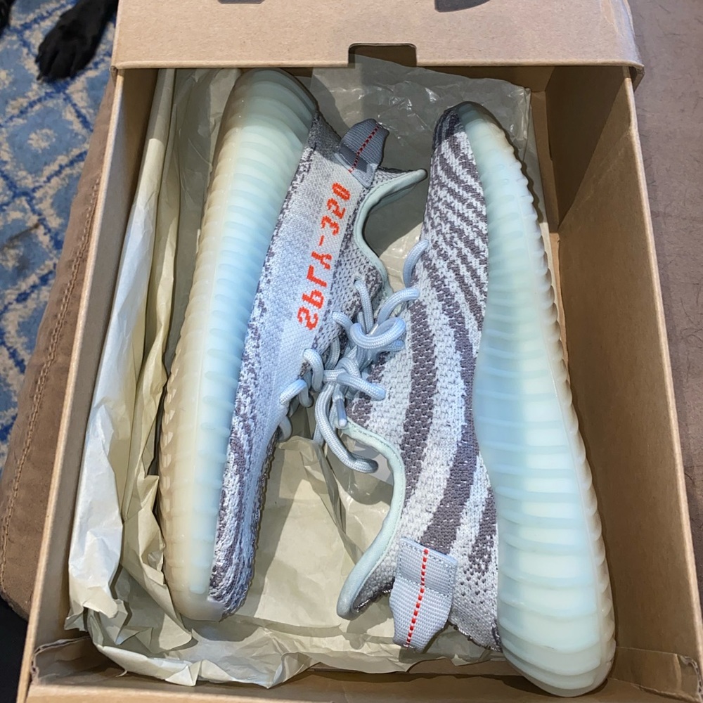 NWT Yeezy blue tint